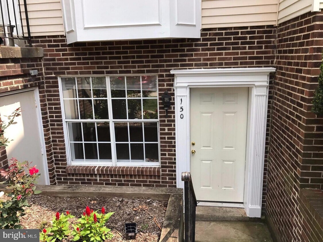 150 Bent Twig Ln Unit 337, Gaithersburg, MD 20878 Condo for Rent in