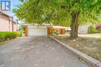 Building Photo - 683 Conacher Dr