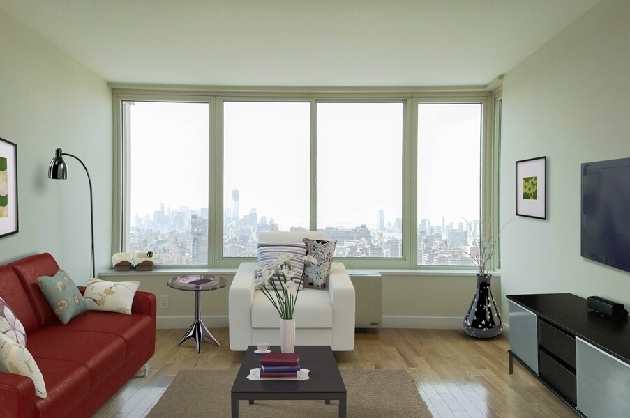 Primary Photo - 315 W 33rd St