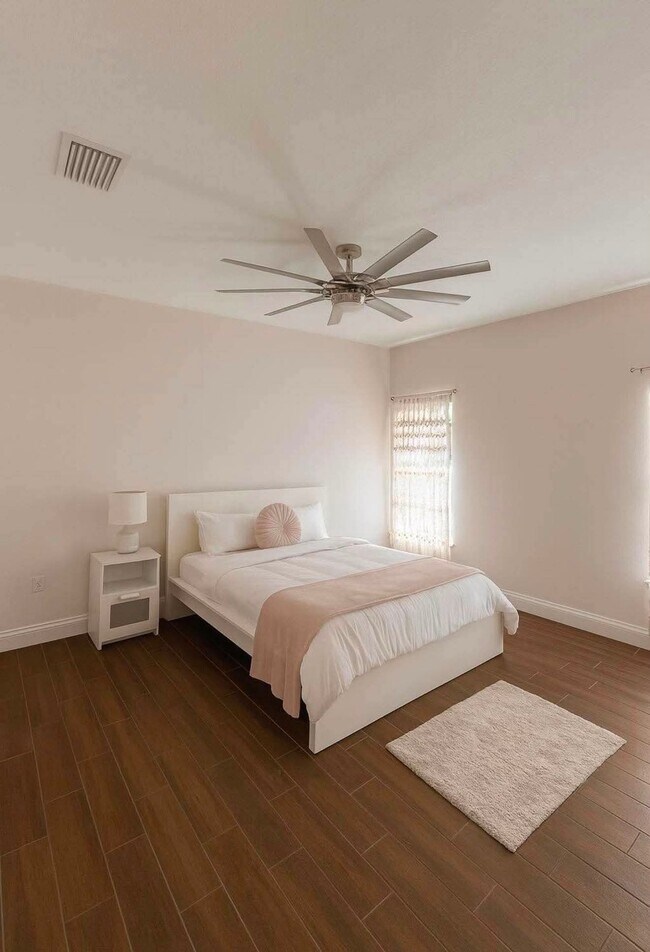 Foto del edificio - 1602 Minnow Ln