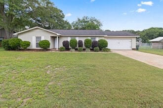 Building Photo - 115 Nancy Dr