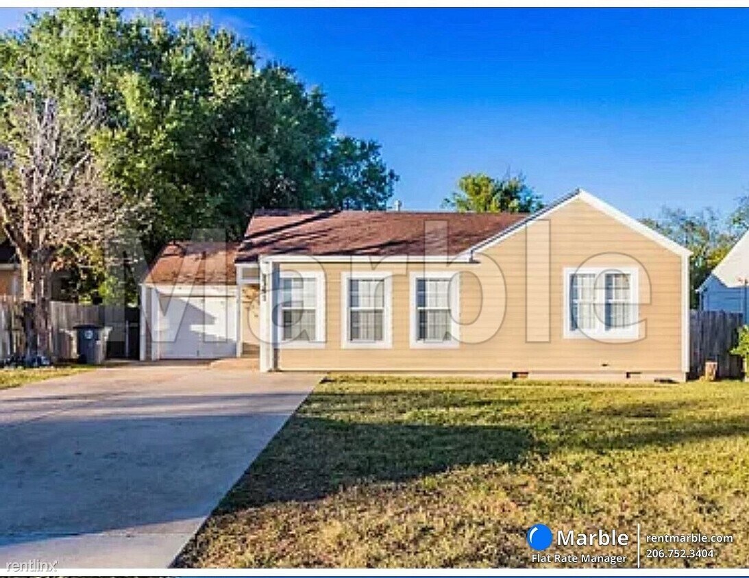 3 br, 1 bath House 1341 NW Ferris Ave House Rental in Lawton, OK