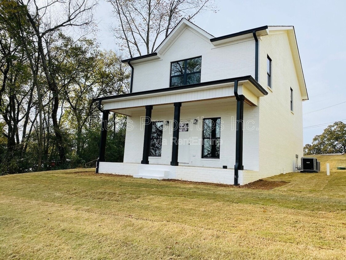 Primary Photo - 213 Virginia Ave