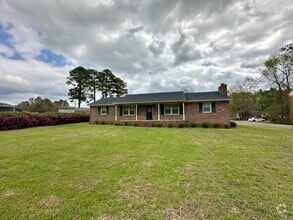 Building Photo - 325 Brookfield Dr