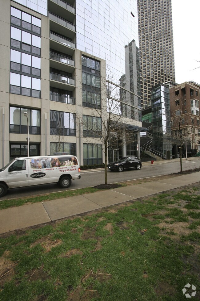 The Lancaster Apartments Chicago, IL