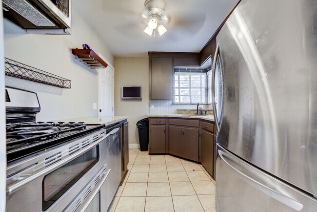 Foto del edificio - Coming Soon! Beautiful 2 bedroom, 1 bath home