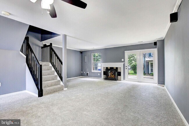 Foto del edificio - 7 Leeward Ct