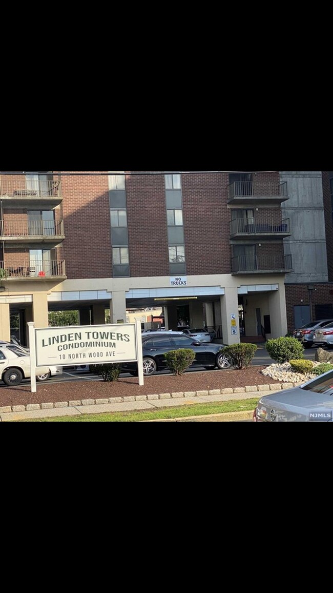 Foto del edificio - 10 N Wood Ave