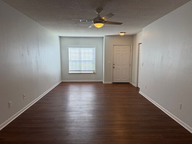 Foto del edificio - Updated Apartment in Plantation Point