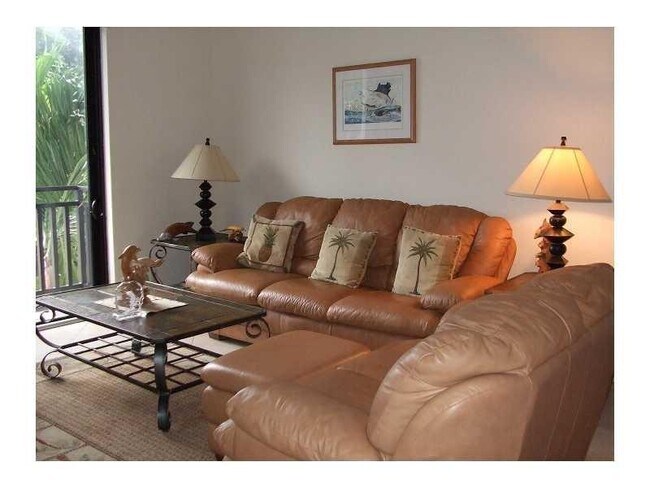 Building Photo - 1585 S Ocean Ln