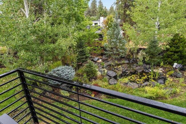 Building Photo - Beautiful 1-Bedroom ADU in Wood River Village – Walk to the River & Old Mill
