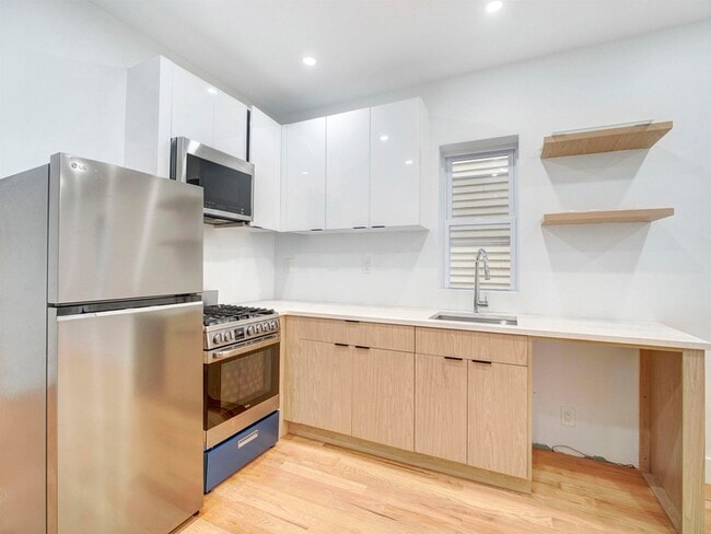 Photo - 151 Williams Ave Townhome