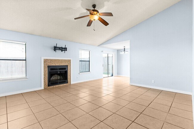 Foto del edificio - 2601 Hemlock Drive