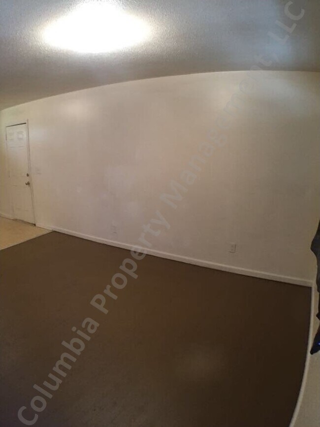 Foto del edificio - 208 Woodcrest Dr