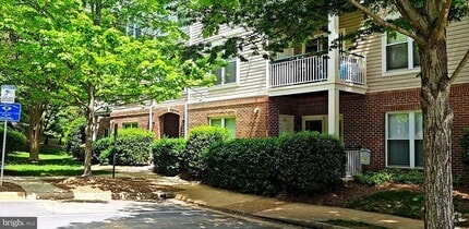 Building Photo - 6501 Grange Ln