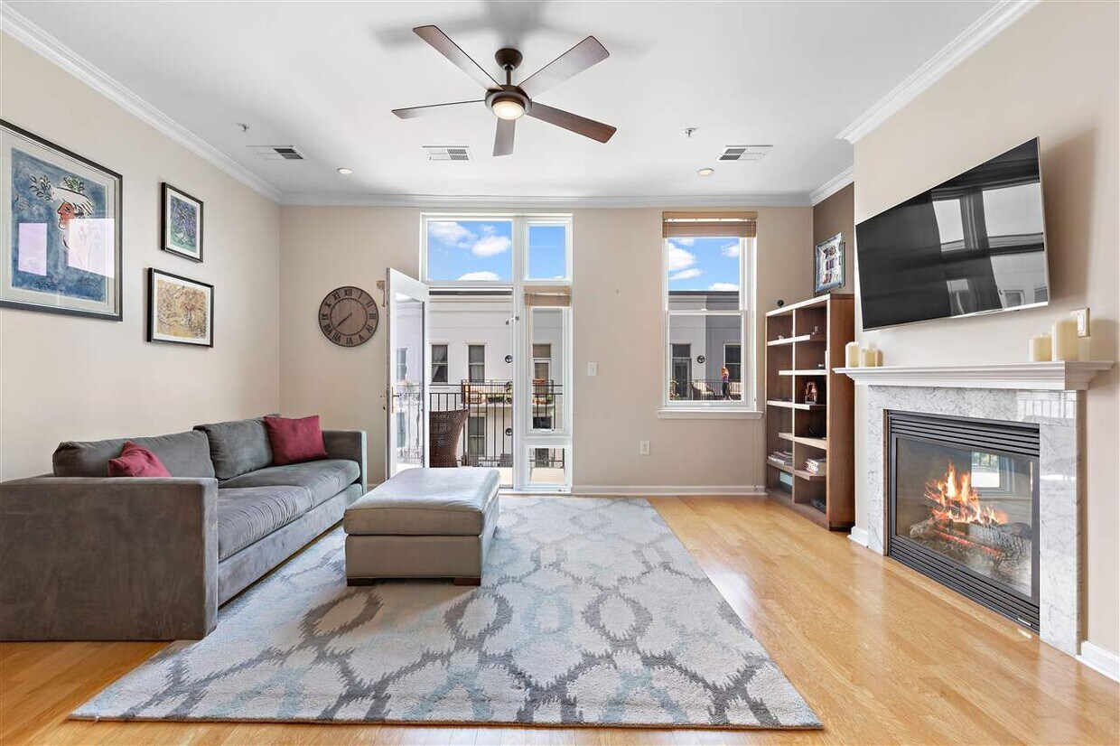 Foto principal - 1100 Adams St