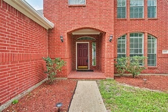 Building Photo - 1202 Woodley Bend