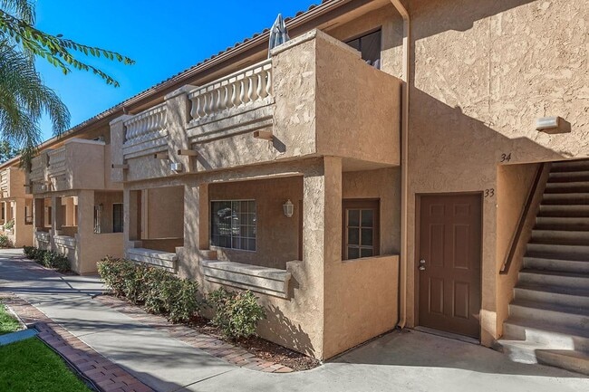 Building Photo - La Jolla Nobel
