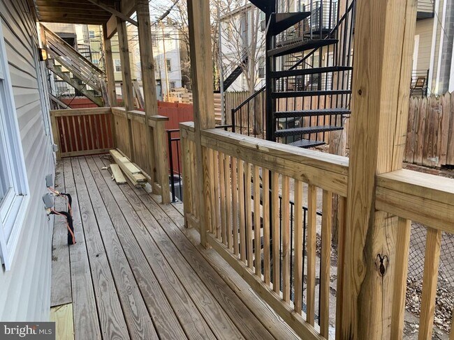 Foto del edificio - 1141 Owen Pl NE