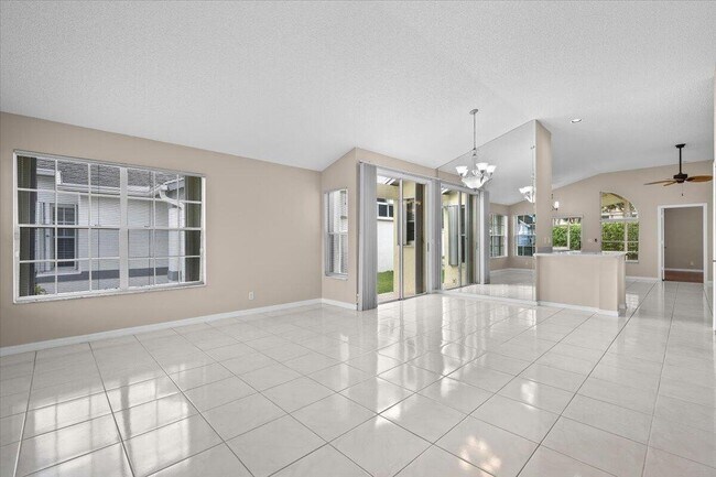 Photo - 149 Hammocks Dr (Greenacres, FL) House