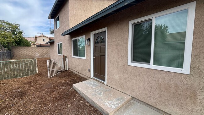 Foto del edificio - MeadSt221-223