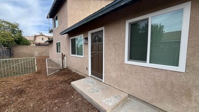 Building Photo - 221-223 E Mead St