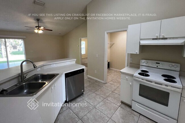 Foto del edificio - 2561 SW Calender St