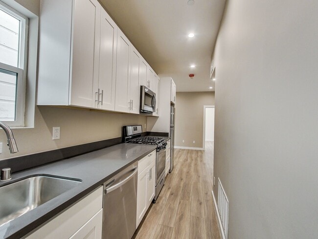 Building Photo - 769 Tehama St