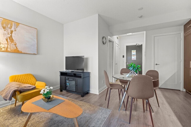 Building Photo - 33 Sheppard Ave E