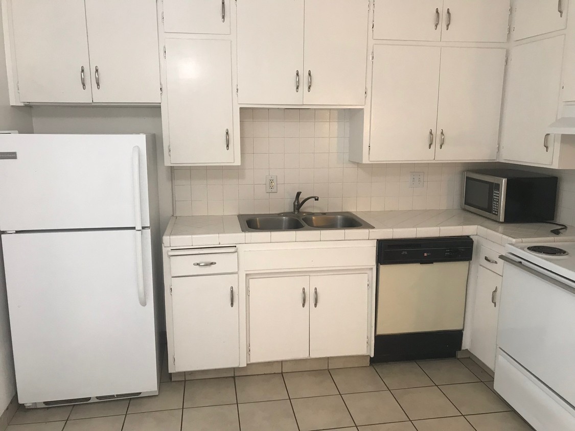 Foto principal - 935 Minnewawa Ave