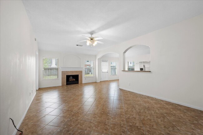 Building Photo - 25211 Bluma Ranch Dr