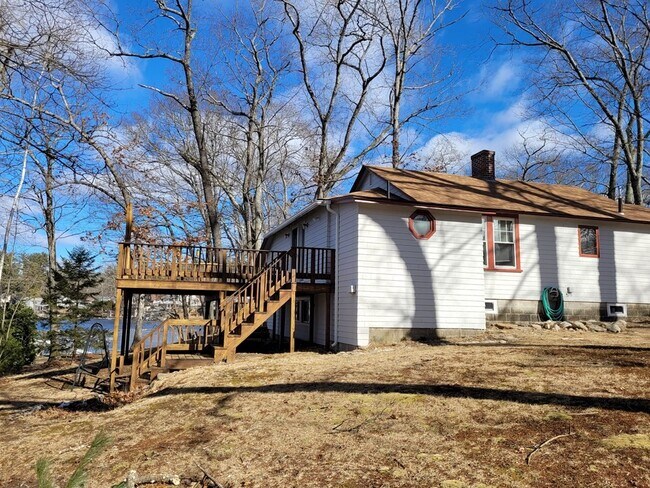 Building Photo - 54 Klondike Rd