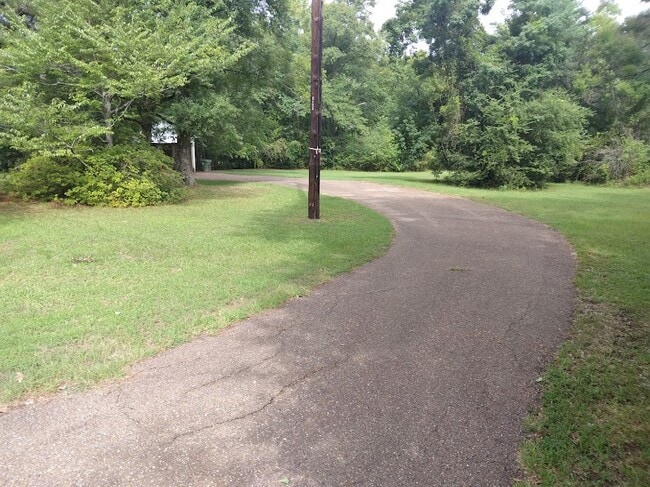 Driveway - 2712 W California Ave