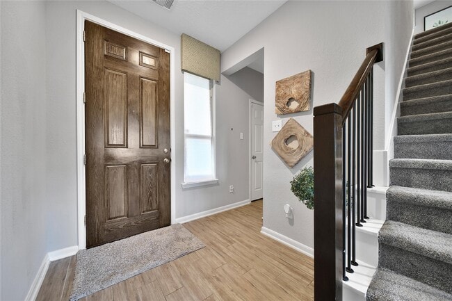 Building Photo - 3306 Forest Dr