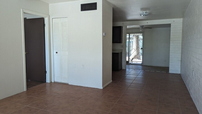 Building Photo - One Bedroom and One Bath Town Home Rental