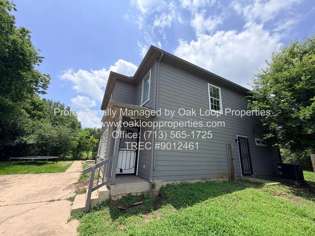 Building Photo - 5408 Groveton St