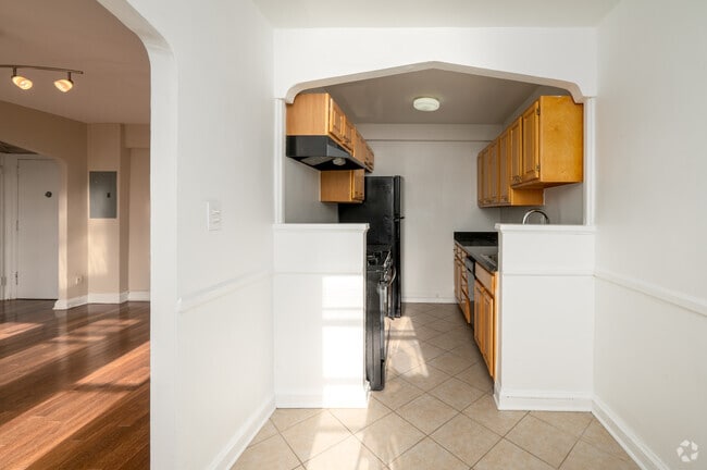1 Bed 1 Bath - Adams Garden Towers