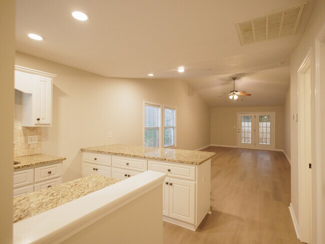 Building Photo - 2221 Bridgeton Rd
