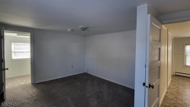 Building Photo - 60 E McFarlan St