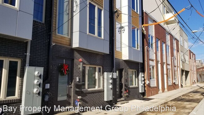 Foto del edificio - 3 br, 3.5 bath House - 810 N Burns St #1