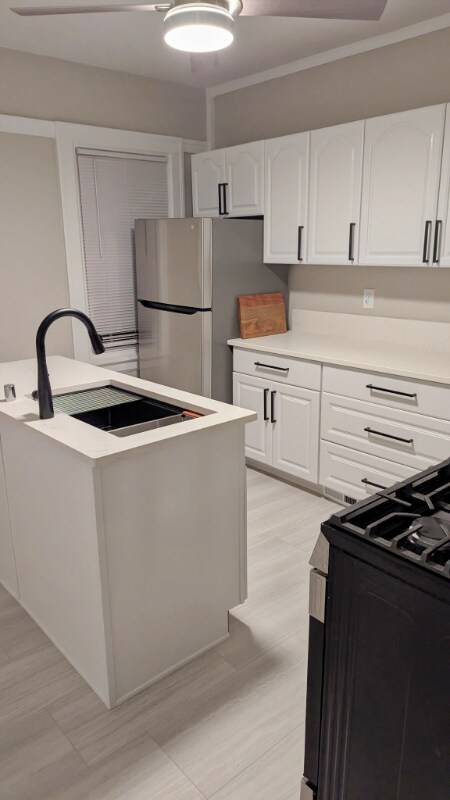 Foto del edificio - 319 E Montana St