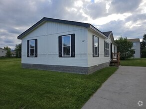 Building Photo - 122 Sunlight Ave