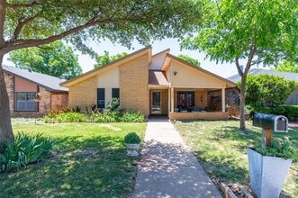 Building Photo - 2601 Edgemont Dr