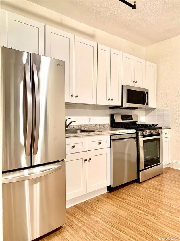 33123386 86th St Unit 2,3 FL, Queens, NY 11372 Apartment for Rent