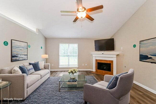 Foto del edificio - 1540 Madison Cove W