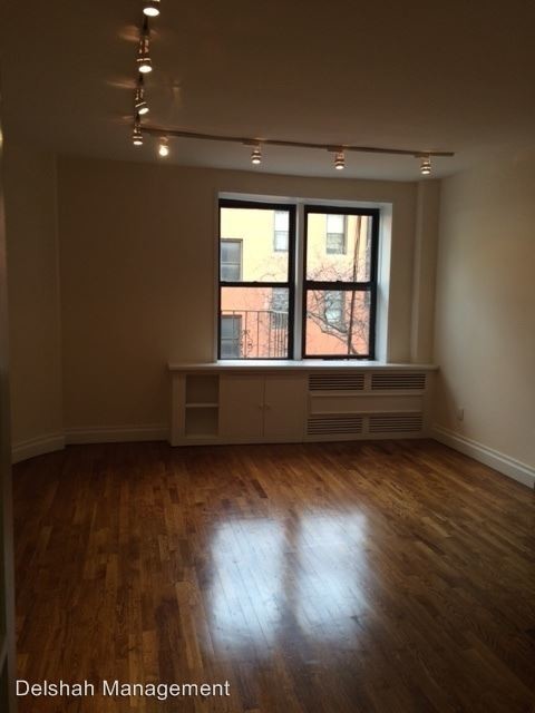 Primary Photo - 1356 1st Ave