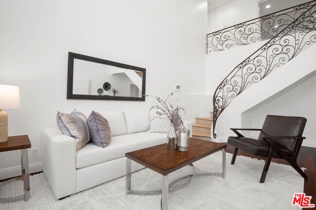 Foto del edificio - 5417 Allott Ave