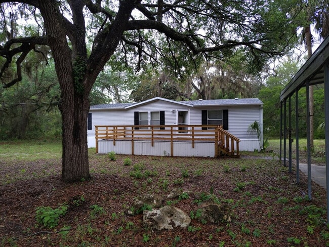Building Photo - 6625 Bugbee-SI ID1515075P
