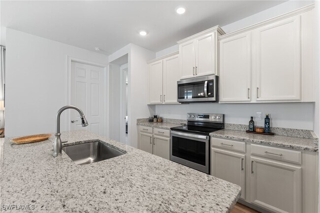 Building Photo - 16523 Crescent Beach Way