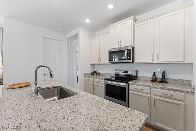 Foto del edificio - 16523 Crescent Beach Way